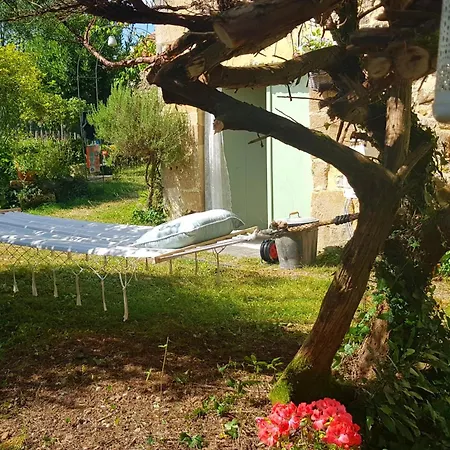 Glamping The Rose Garden With Own Garden - External Shower & Toilet And Kitchen * Mazières